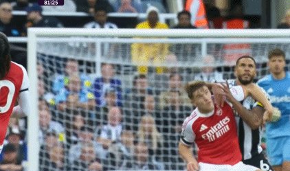 1759122534814014690.gif 【复盘】只会进角球?这是阿森纳展现全面实力之战!